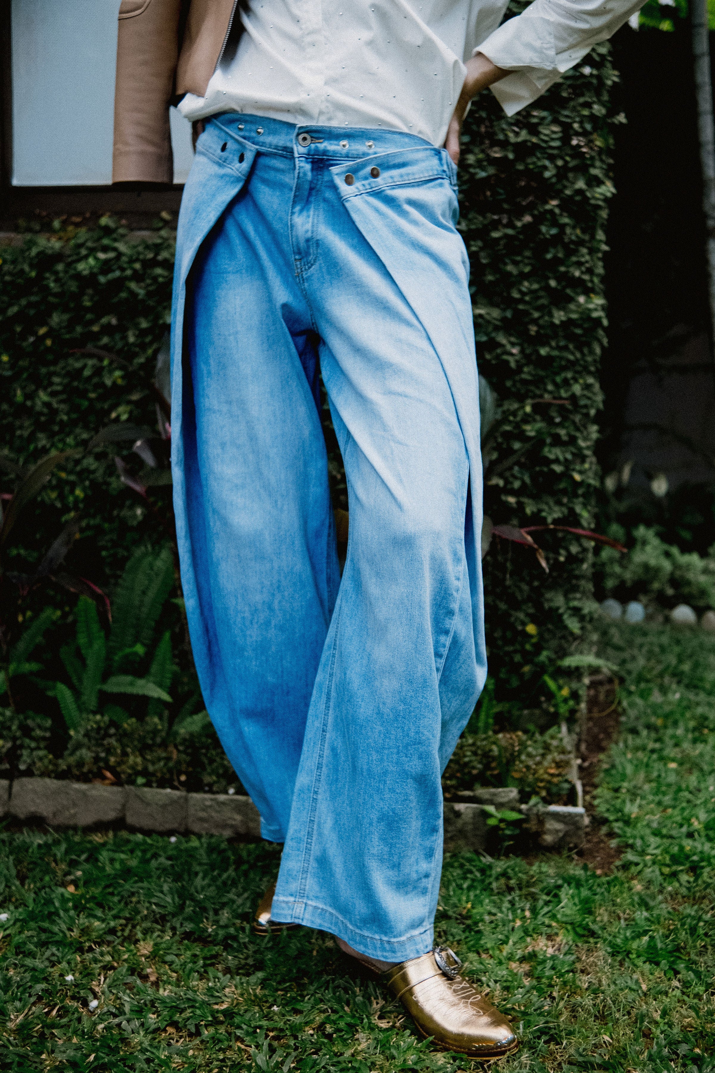 RELAXED DENIM