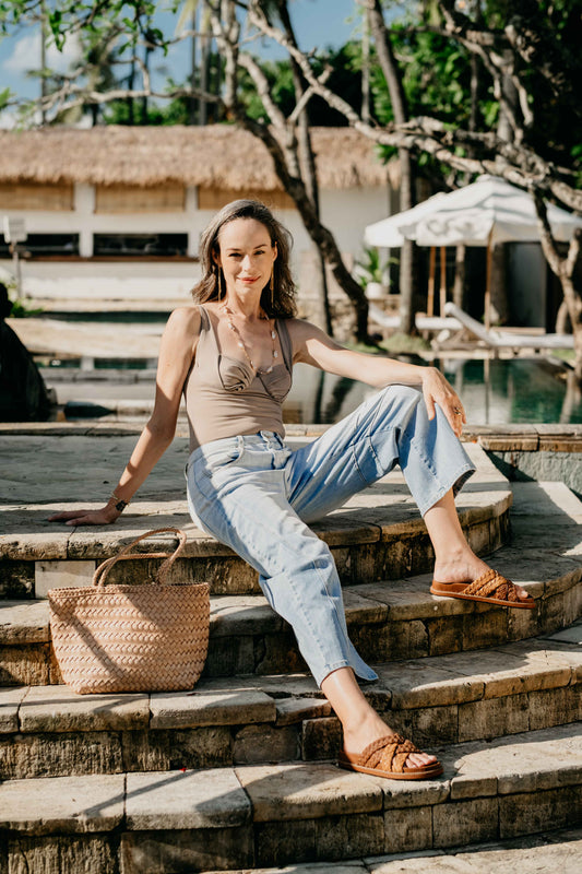 Light Blue Wash Cropped Barrel Jeans