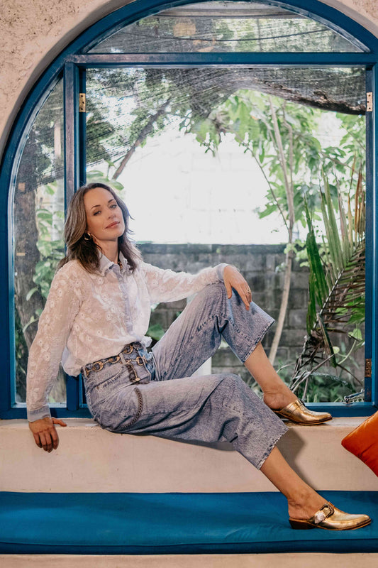Light Blue Wash Printed Chain Barrel-Leg Jeans